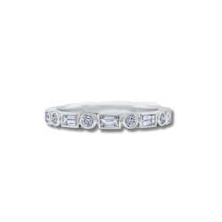 18K White Gold Alternating Round and Baguette Diamond Band 