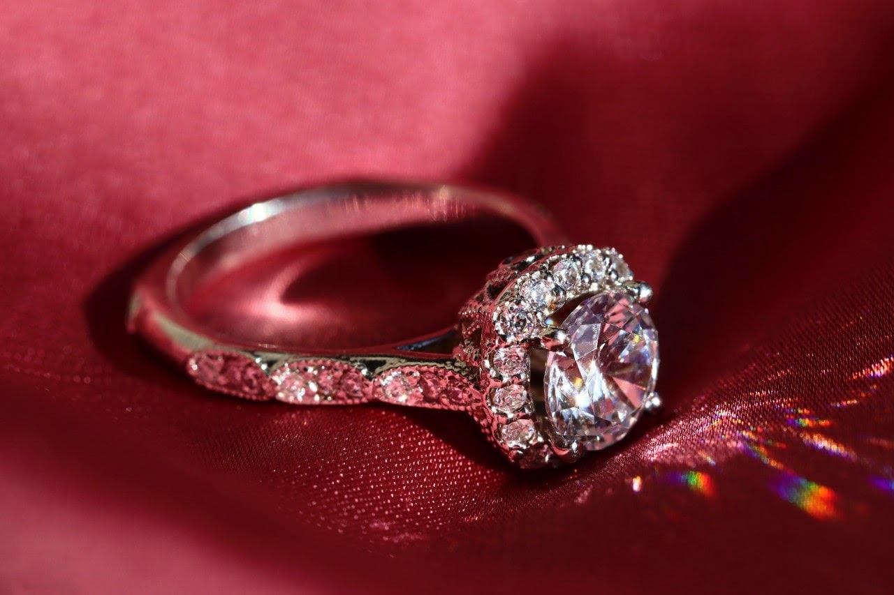 Custom Design an Engagement Ring with These Tips