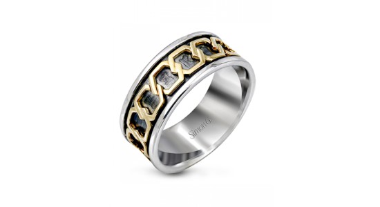 a mixed metal men’s fashion ring by Simon G. with a chain link detail